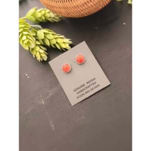 Pendientes Navajo de Oro Rosa de 14k y Plata de Ley con Diseño de Ostra Espinosa y Bola de Diamantes Engastada, Joyería Hecha a Mano en Navajo - Product Image 4