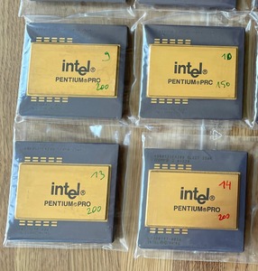 Chatarra de CPU Cerámica Electrónica de Alta Recuperación (Grado HMS) Limpia al 99.9% con Cobre en Forma de Hojuelas - Product Image 1