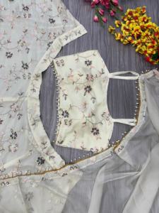 Belle tendance broderie lourde arc-en-ciel paillettes travail tenue de soirée Lehenga Choli avec soie Choli impression dessinée à la main - Product Image 5