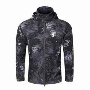 Custom Made Women's Softshell Waterproof Breathable Quick Dry Eco-Friendly Reversible Winter Outdoor Hiking <b>Camping</b> Jackets - Product Image 5