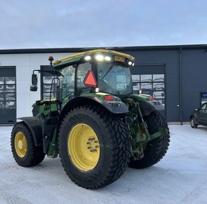 Tractor de Ruedas John Deere 7230R de 70HP, Calidad Premium, Manejo Superior, Comodidad, Eficiencia de Combustible, Motor para Todo Tipo de Clima - Product Image 2