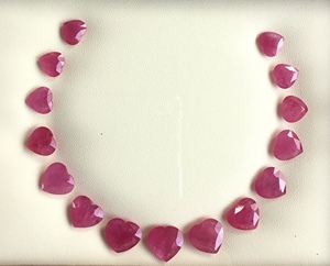 85.87 Carats <span class=keywords><strong>Ruby</strong></span> Mozambique Trái Tim Mặt Cắt Đá Bố Trí Nước Nóng Cho Đồ Trang Sức Mỹ Làm Tự Nhiên Đá Quý Đá - Product Image 3