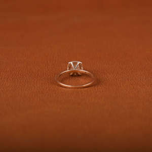 Anillo de Bodas de compromiso de diamante de corte Asscher cultivado en laboratorio chapado en oro sólido de 10KT estilo clásico con diamante certificado IGI glamoroso - Product Image 4