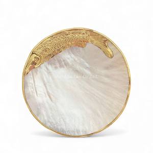 Assiette en nacre pour la décoration de table gastronomique et la présentation élégante des aliments en provenance du Vietnam - Product Image 1