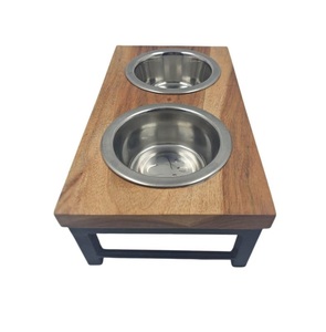 Support pour gamelle à chien en bois massif avec bols en acier inoxydable de qualité alimentaire - Product Image 1