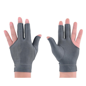 Vente en gros de gants de billard personnalisés, de qualité, personnalisés, respirants et antidérapants, gants de billard à 3 doigts résistants à la piscine - Product Image 2