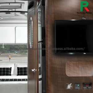 ODM en Chine : Caravane de voyage (camper) en alliage d'aluminium, des lignes épurées à ses couleurs neutres délicates - Product Image 6