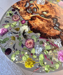 Table basse en bois de noyer massif écologique personnalisée élégante et luxueuse avec résine époxy, design floral pour hôtels - Product Image 4