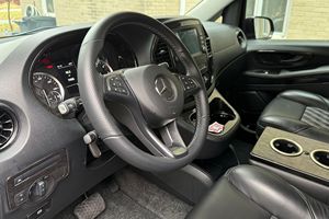 รถตู้ปรับแต่ง Mercedes-Benz Metris Explorer ปี 2023 สภาพใช้งานมาแล้ว ~7,500 ไมล์ รถตู้ปรับแต่งสุดหรู ที่นั่ง 7 ที่นั่ง อุปกรณ์ครบครัน - Product Image 4