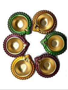 Diya en laiton décoratif de meilleure qualité, fabriqué à la main, parfait pour Diwali et les occasions festives (6), fabriqué par la plus grande entreprise - Product Image 6