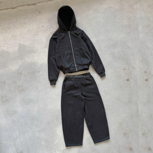 Ensemble de survêtement pour homme en molleton OEM avec impression sur écran, sweat-shirt à capuche et pantalon évasé, ensemble de survêtement pour homme en molleton à capuche et pantalon évasé empilé en 2 pièces - Product Image 3