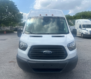 Furgoneta de Carga Transit 350 del 2018, Ligeramente Usada, con Solo 58,824 Millas, en Venta - Product Image 1
