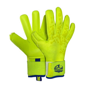 Gants de gardien de but de haute qualité à prix raisonnable, design personnalisé, super doux et confortables, gants de football pour gardien de but - Product Image 1