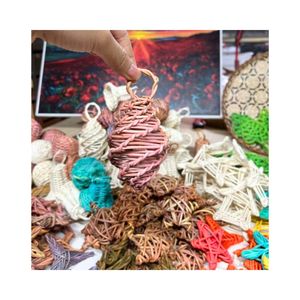 Prix usine nouvelle conception boule de noël et ornements d'arbre prêt à expédier articles d'ornement suspendus en rotin prix bon marché vente en gros - Product Image 4