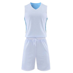 Ensemble de Tenue de Basketball Confortable pour Hommes avec Maillot et Short Personnalisables – Design Respirant Idéal pour les Clubs, les Équipes Scolaires et les Événements Sportifs Estivaux - Product Image 5