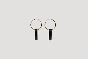 Boucles d'oreilles créoles en résine en forme de goutte d'eau, couleur noire, plaqué or, bijoux classiques et élégants pour femmes, cadeaux d'anniversaire et de fête pour femme - Product Image 2