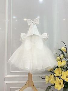 ชุดเดรสเด็กผู้หญิงสไตล์เจ้าหญิงสุดหรู ดีไซน์แบบผูกคอ ผ้าชีฟองหลายชั้น เป็นมิตรกับสิ่งแวดล้อม ราคาสมเหตุสมผล รับผลิตแบบ ODM จากเวียดนาม - Product Image 5