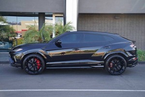 Nuevo Lamborghini Urus S 2024: SUV de 4 Puertas Diseñado para Satisfacer - Product Image 4