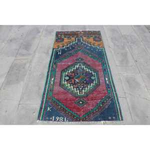 Turkish Rug 2.9x5.7 ft, <b>Red</b> Blue Solid <b>Wool</b> Vintage Rug - Product Image 1