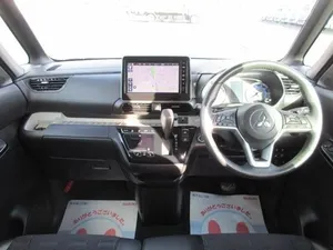 Delica Mini I 2023, Bajo Kilometraje, Motor en Buen Estado, Transmisión Automática, Techo Solar Panorámico, Faros LED - Product Image 2