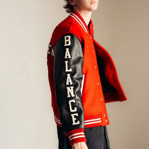 Veste de baseball pour homme, best-seller, corps en laine de haute qualité, manches en cuir, logo brodé plat en chenille personnalisé, hiver - Product Image 5