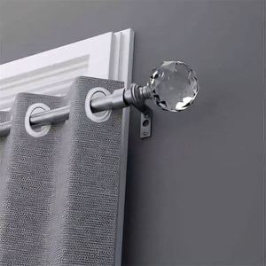 Support de rideau acrylique attrayant avec texture brillante et support fiable pour les rideaux dans les intérieurs de pièces ensoleillées - Product Image 6