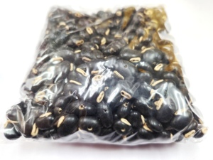 Cuentas Artesanales Estilo Frijol Negro – Cuentas Ecológicas para Collares, Pulseras y Pendientes - Product Image 1