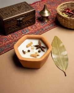 เทียนหอมสมุนไพรทำมือในกระถางดินเผา ปลอดสารพิษ กลิ่นหอมออร์แกนิค กลิ่นการัมมาซาล่า มีจำหน่ายในราคาขายส่งจากผู้ผลิต - Product Image 4