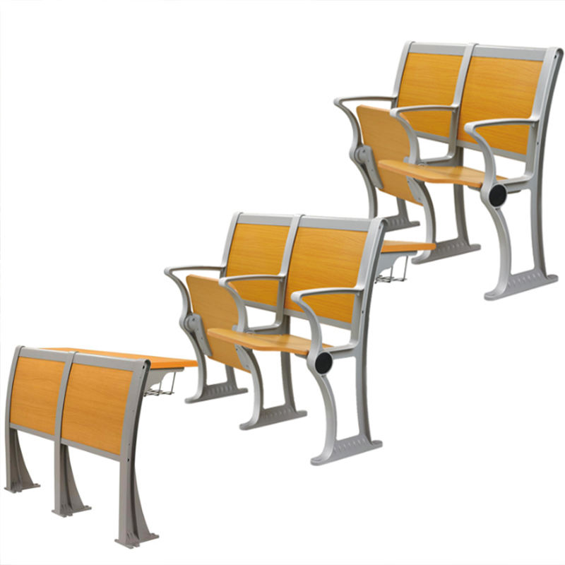 เก้าอี้แถวกลาง