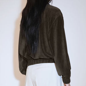 ผู้ผลิตเสื้อแจ็คเก็ตกลางแจ้ง เสื้อแจ็คเก็ตบอมเบอร์ฤดูหนาว 2026 ราคาขายส่ง โลโก้สั่งทำ OEM เสื้อแจ็คเก็ตผ้าลูกฟูกทรงหลวมสำหรับผู้หญิงฤดูหนาว - Product Image 4