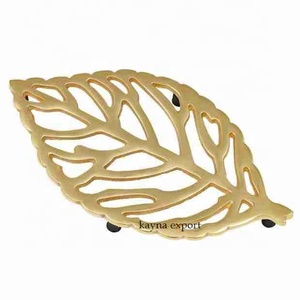 Classic Aluminum Leaf Style Eco-Friendly <b>Trivet</b> Kitchenware Use Countertop Restaurant Hotel Table Decor Black Finished <b>Trivet</b> - Product Image 5