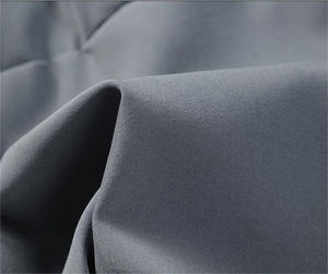 Short de course de football en plein air pour hommes, couleur et logo personnalisés, style décontracté 100% coton avec motif solide accepté par les OEM - Product Image 5