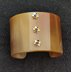 High demanded Jewelry Handmade Natural Horn Color <b>Bangle</b> Bracelet With <b>love</b> and Best Design <b>Bangle</b> - Product Image 2