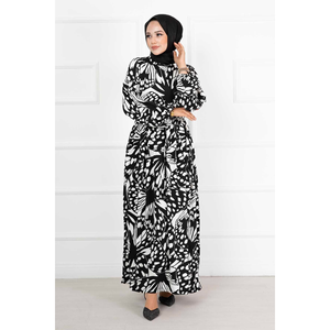 ชุดฮิญาบแขนบอลลูนสีดำ - Product Image 1