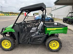 รถอเนกประสงค์ John Deere Gator XUV 835R คุณภาพสูง ขับเคลื่อน 4 ล้อ ทรงพลัง ทนทาน เหมาะสำหรับงานเกษตรและการขนส่ง - Product Image 2