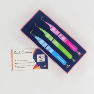 Pince à épiler Somofy Enterprises Powderpuff Bottom Design, faite à la main, de précision, durable, en acier inoxydable, 10 mm de longueur, à dents - Product Image 6