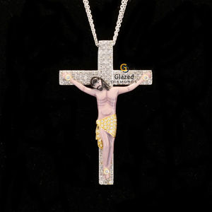 Pendentif Jesus Iced Out personnalisé hip hop exceptionnel en or jaune 10 carats, diamants de clarté VV cultivés en laboratoire, taille brillante ronde - Product Image 2
