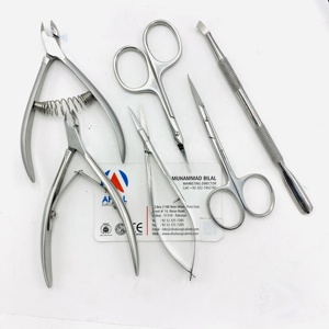 Outil de gravure réutilisable en acier inoxydable de qualité supérieure A+, grattoir à boucle, biseau circulaire, pousse-cuticules double extrémité, doré - Product Image 3