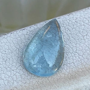 Pierre Cabochon en forme de poire naturelle de 1.87 carats avec un bon lustre pour la fabrication de bijoux. - Product Image 1