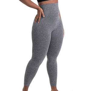 กางเกงโยคะไล่ระดับสีไร้รอยต่อสำหรับผู้หญิงกางเกงเลกกิ้งเอวยางยืดแบบปิดเปิดสะโพกมีโลโก้ - Product Image 1