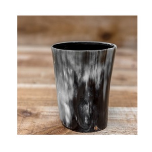 Tasse en corne naturelle et verre fait à la main poli rustique collection de verres de style médiéval adapté aux cadeaux bar et fêtes - Product Image 1