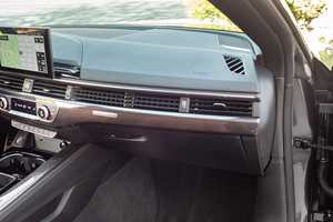 2024 Usado, Caja de Cambios Automática Izquierda, Motor Turbo, Tracción AWD, Asientos de Cuero Claro, Sin Accidentes y Listo para Enviar - Product Image 2