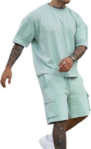 Ensemble sweat-shirt et short à col rond personnalisé pour hommes Survêtement en coton mélangé avec logo thermique pour les saisons d'été et d'hiver - Product Image 3