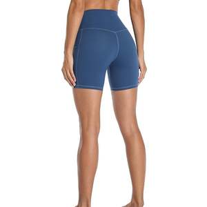 Pantalones cortos de Yoga de cintura alta personalizados para mujer, secado rápido y fruncido, levantamiento de glúteos, pantalones cortos de entrenamiento de gimnasio Premium, patrón sólido - Product Image 4