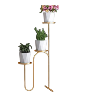Jardinière de fleurs décorative en finition dorée Jardinière métallique décorative d'extérieur sur mesure Style tendance Jardinière de sol - Product Image 5