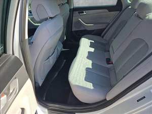 Hyundai Sonata 2016, Sedán con Tracción Delantera, Asientos de Cuero, Techo Panorámico, Automático - Product Image 2