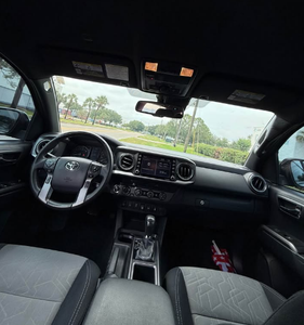 Toyota Tacoma 2020 d'occasion - Cabine Double - TRD Off-Road - Pick-up 4 portes - Benne de 5 pieds - À vendre - Product Image 3