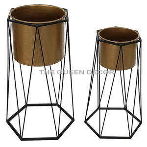 Jardinière de jardin moderne et élégante en acier inoxydable avec revêtement en poudre, design attrayant, écologique, forme et taille personnalisées, faite à la main - Product Image 2