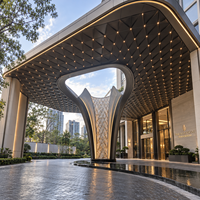 Auvent d'entrée en métal sculptural et pavillon architectural avec structure personnalisée pour hôtel, place publique et résidence