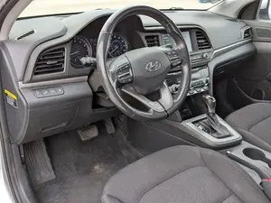 HYUNDAI ELANTRA VALUE EDITION 2019 USADO, VOLANTE A LA IZQUIERDA/DERECHA - Product Image 5